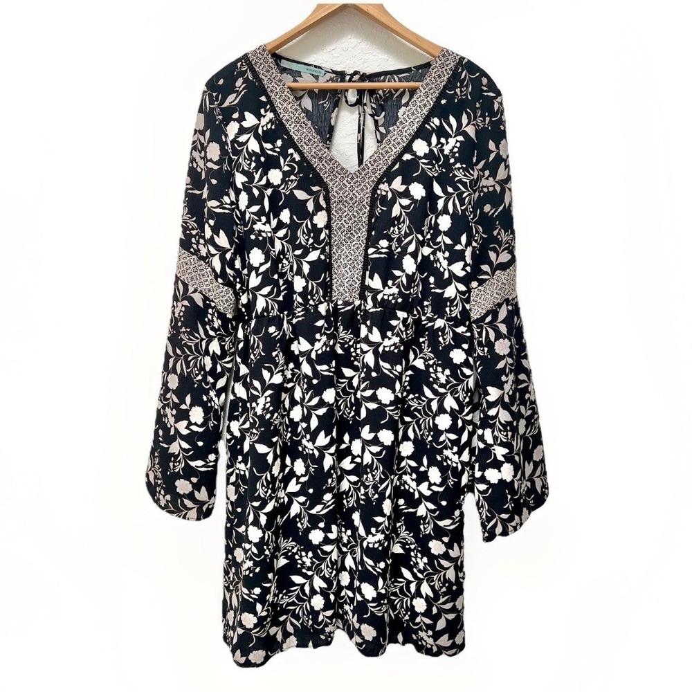 Maurices XL Black Floral Bell Sleeve Tiered Bohemian Keyhole Dress